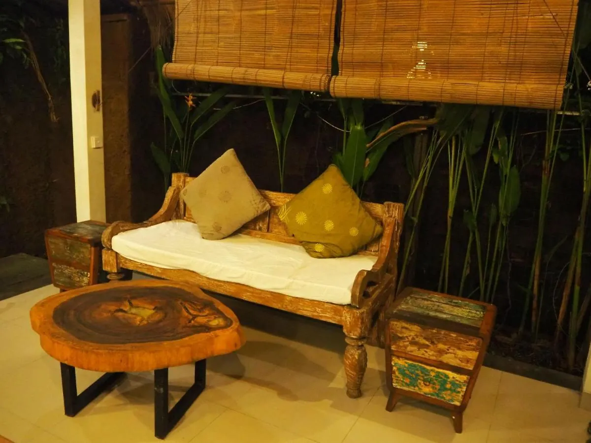 De Dalam Villa Ubud